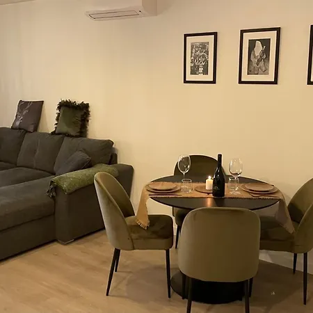 Apartament T2 Proche De La Et Au Calme *