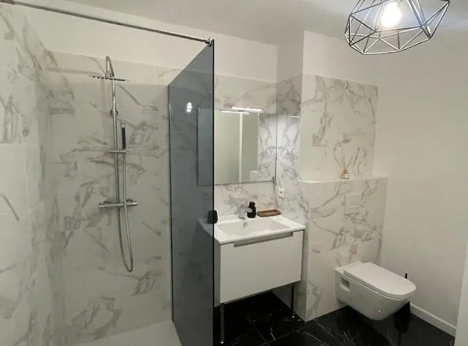 Appartement T2 Proche De La Et Au Calme Ajaccio (Corsica)